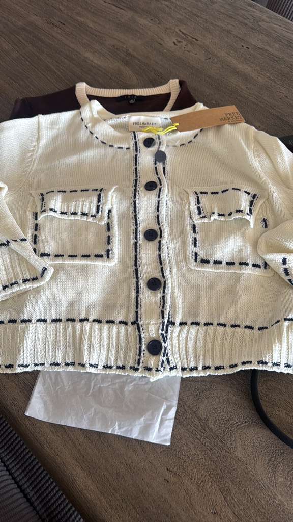 Noemi Sweater